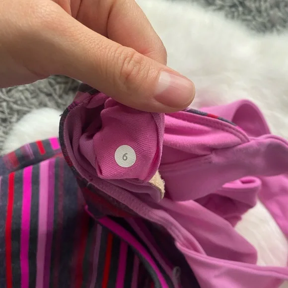 Lululemon Scoop Neck Tank - Picture 6 of 9